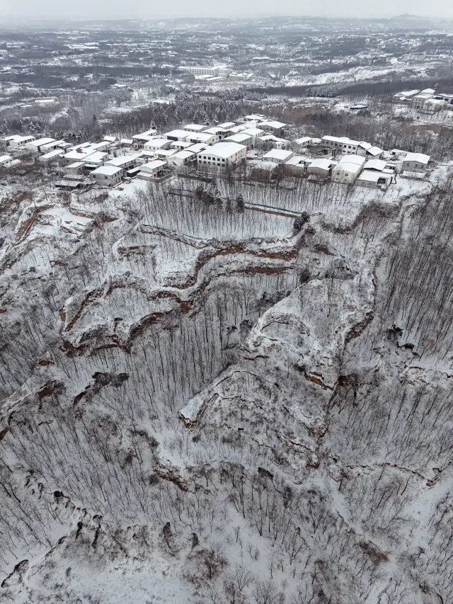 Must-Visit Photo Spots in Snow Town