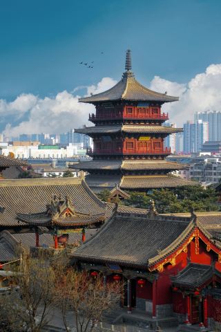 I made a special trip to Datong to take 18 photos.