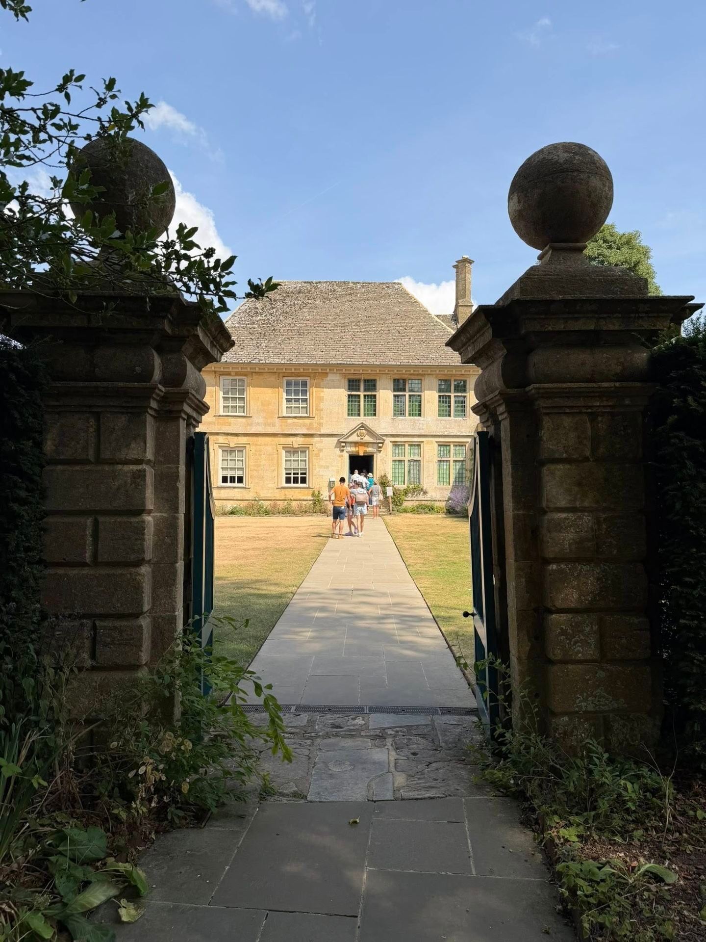 Today I drove from Broadway in the Cotswolds to Bath and stopped at Snowshill Manor, a Tudor manor house once owned by the English eccentric Charles Paget Wade. He used it to house his collection of thousands of objects and left it all to the National Trust in 1951.

I found it interesting and charming. Henry VIII took the house from the Catholic Church, and it has many stories and ghosts.