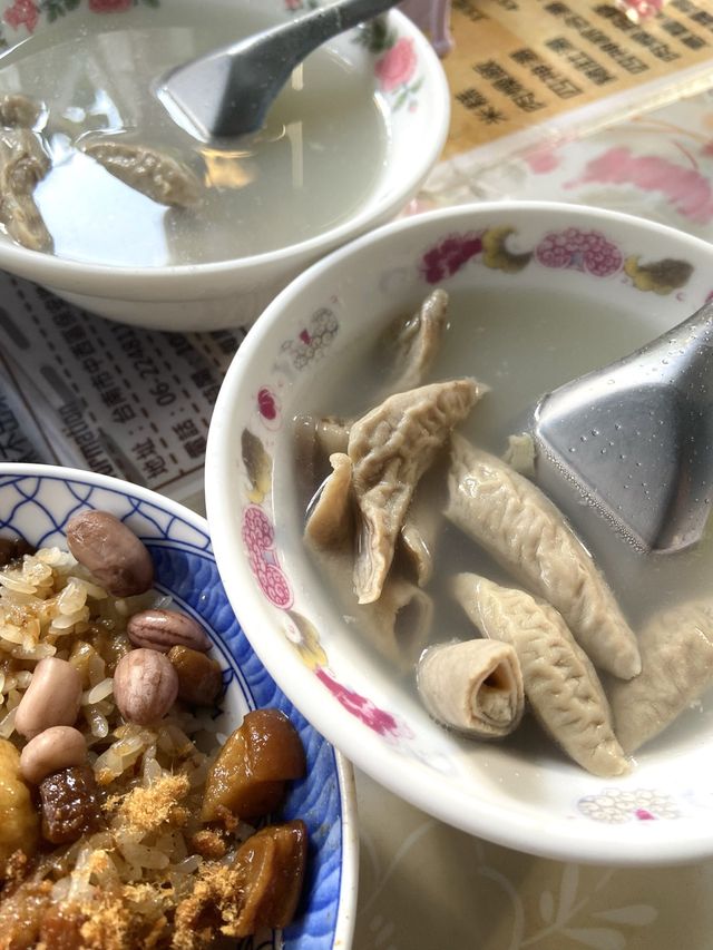 ［台南/中西］ 保安路米糕｜必比登美食推薦 國華街平價美食 四神湯好喝🌟