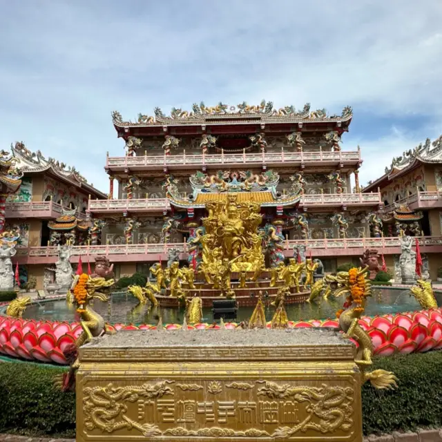 Na Jasa Tai Chue Shrine, Ang Sila, Chonburi 🇹🇭