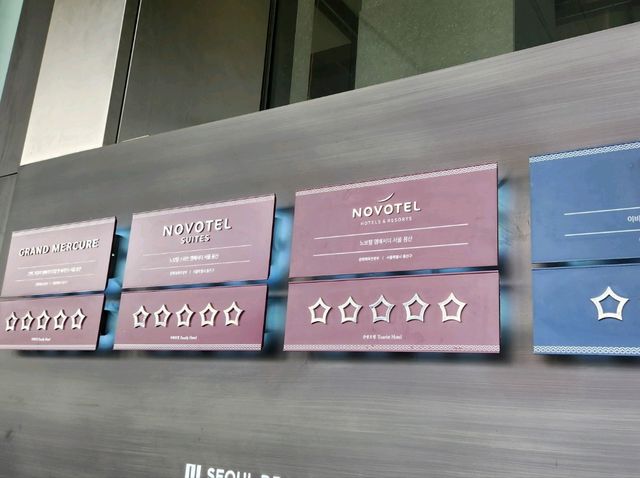 남산타워 전망의 5성 호텔에서 17만원에 호캉스하기✨️