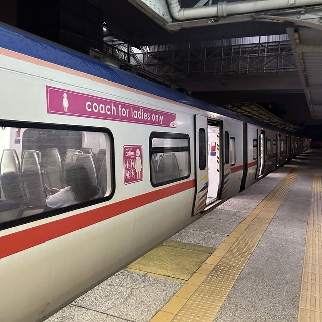 地鐵和火車原來這麼便利！🚞 🚇