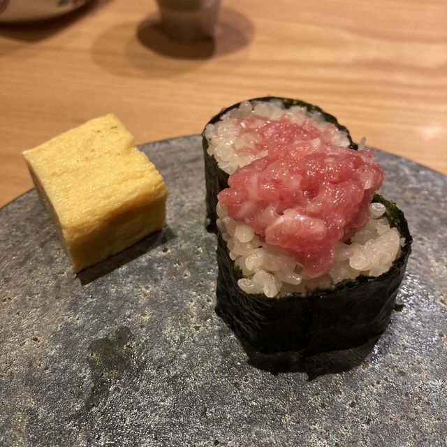 肩肘張らずに築地のカウンター寿司を楽しむ❣️