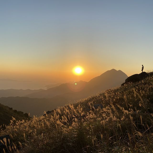香港🇭🇰 | 香港欣賞日落西山最美之地🌟 - 大東山 ⛰️