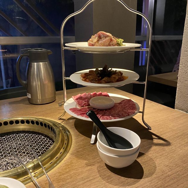 「遊覽台中之旅 - 台中公園、東海大學與美味鮭魚拉麵」