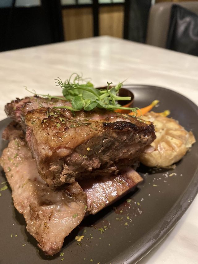 銅鑼灣：樓上高質cafe 
