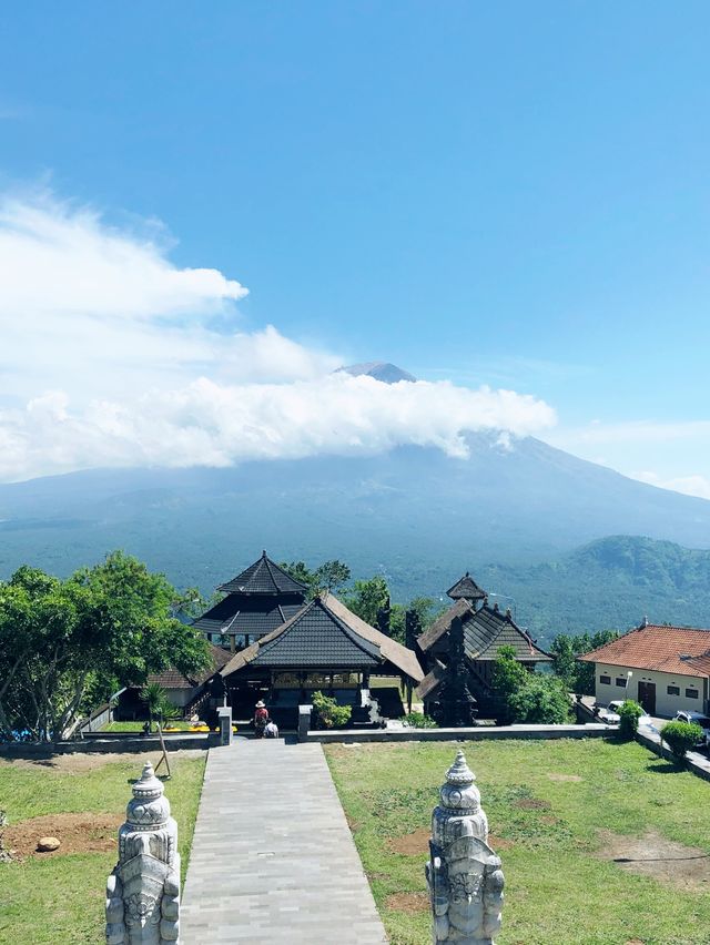 Discovering The Gate Of Heaven @ Lempuyang