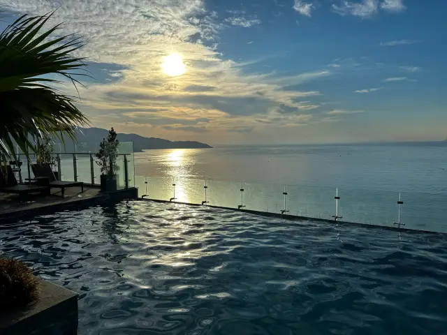 Peninsula Hotel Danang峴港半島酒店 美溪沙灘絕美景色渡假飯店