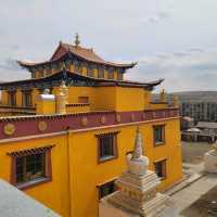 해외여행 중 몽골에서 들려보면 좋을 멋진 사원 Sain Nomuun Monastery