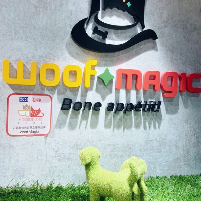 Woof & Magic shop , restaurant & cafe !