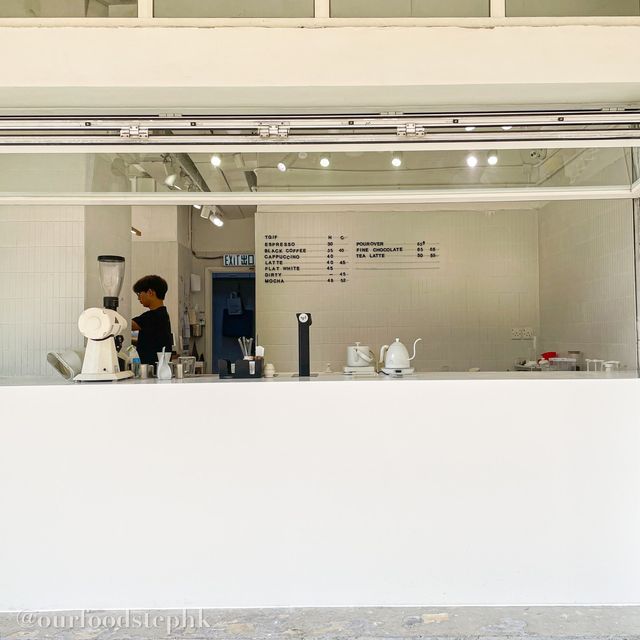 【香港大學站｜純白色Pet-friendly Cafe 想搵個地方做下嘢嘅可以考慮下呢度～】