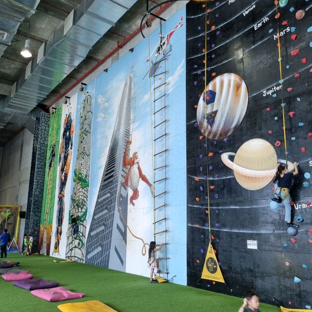 Family Friendly Rock Climbing in JB 🧗‍♂️