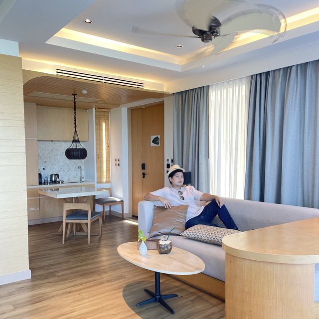 Crest Resort & Pool Villas