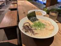 福岡・名島。『博多 濃麻呂 名島橋店』のとんこつラーメン。