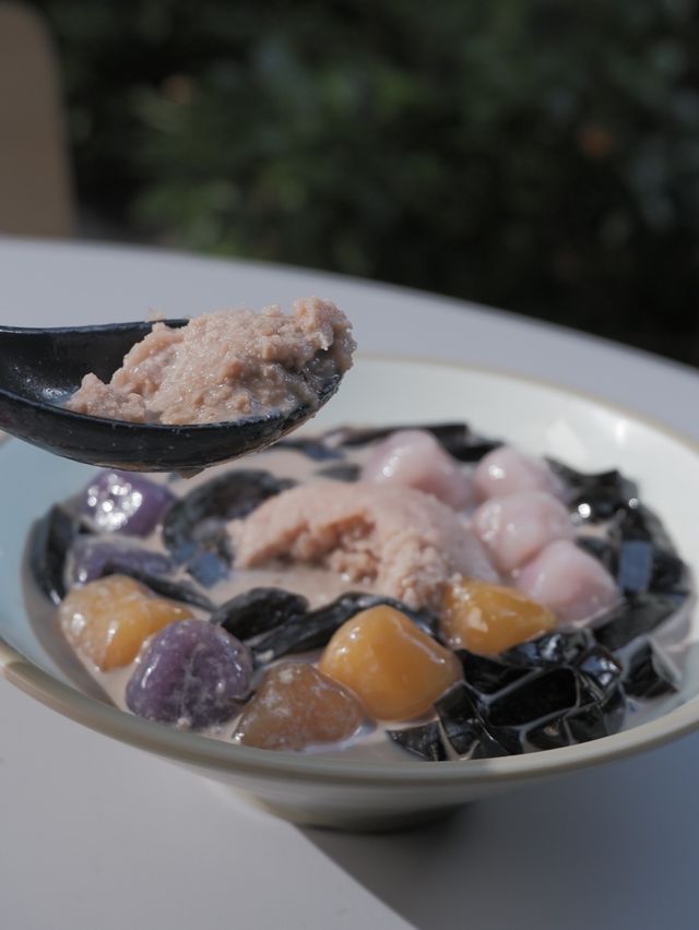 中環飯堂之足料牛肉拌麵 