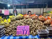 ตลาดศาลเจ้าถนนคนเดิน เมืองสุราษฎร์