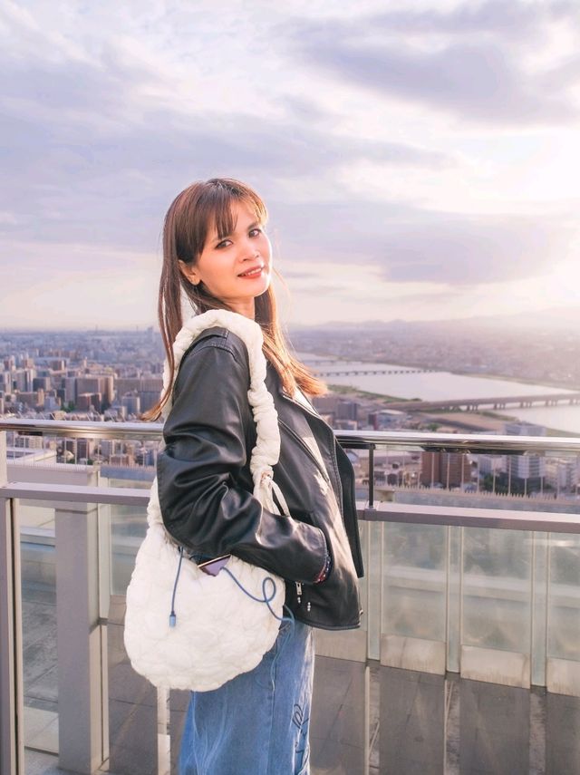 Umeda Sky Building แลนด์มาร์คที่สำคัญของเมืองโอซาก้า (