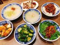 台北｜💯😋祖傳三代的美味🥢🍜 胡饕米粉湯（台北興安店）台北小吃 台北美食 台北米粉湯 中山區美食 中山區小吃 南京復興美食