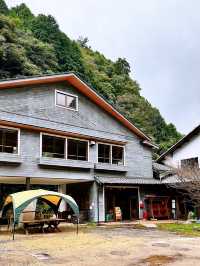 キャンプ愛好者の楽園：自然の中での休暇