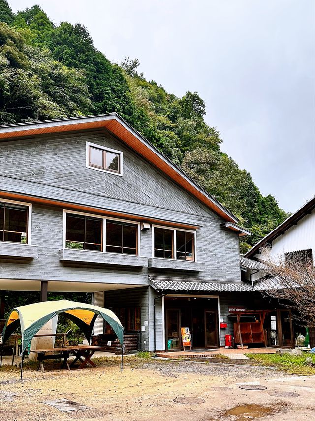 キャンプ愛好者の楽園：自然の中での休暇