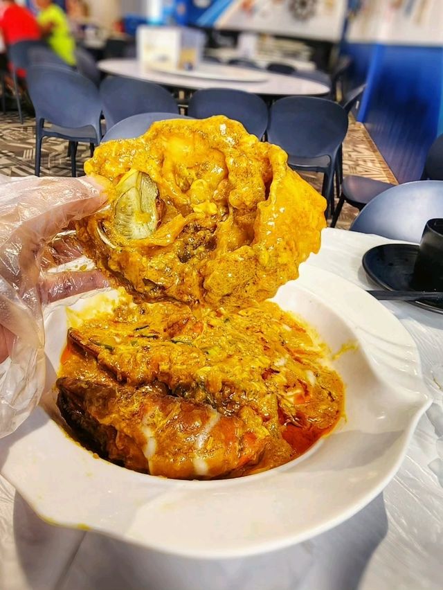 足両大隻咖喱蟹