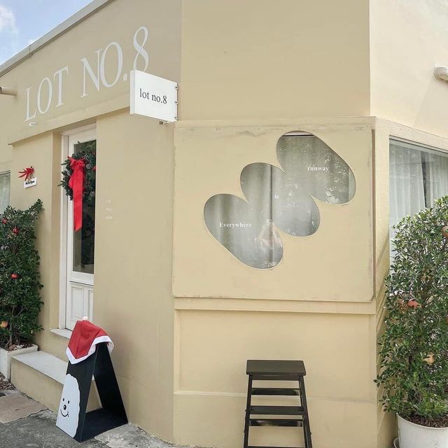 Lot no.8 cafe