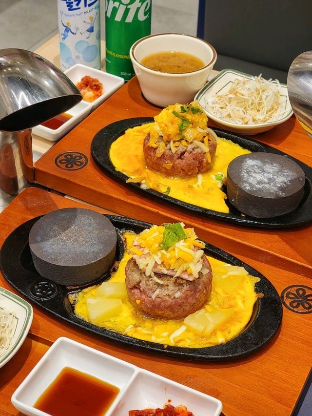 深水埗特色石燒和牛漢堡扒