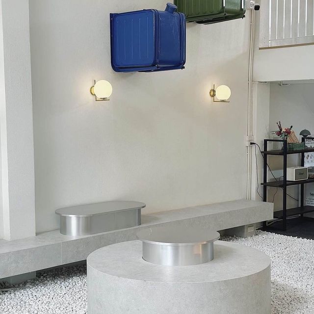 STEEL：市中心餐廳，悠閒用餐時光