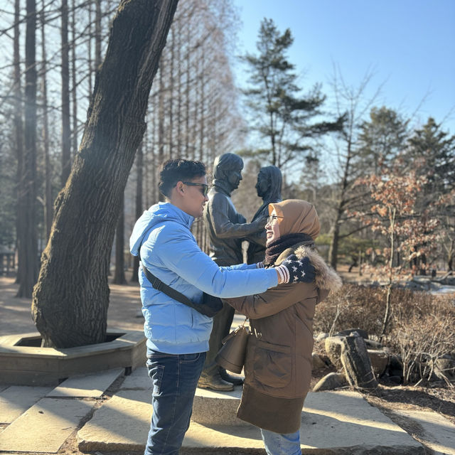 Nami Island with lovely couple💕