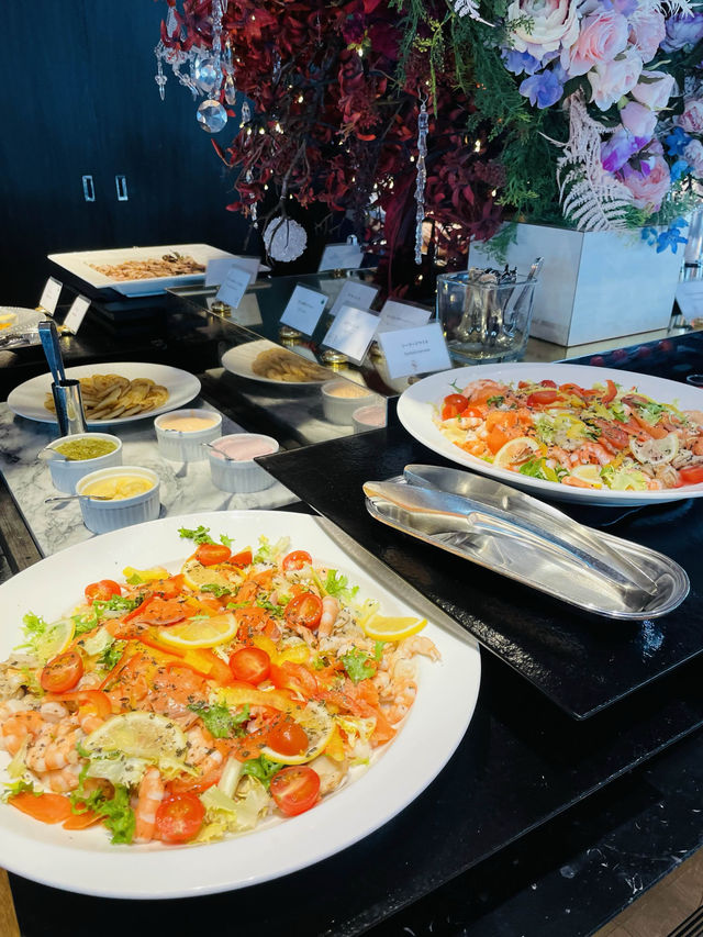 【大阪府】いちごスイーツだけじゃない！フードも美味しい「恋するいちごビュッフェ」