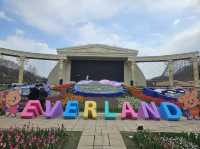 Back to the childhood at Everland