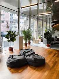 「香港大館Between:特色餐點,芝麻椰子奶$68」