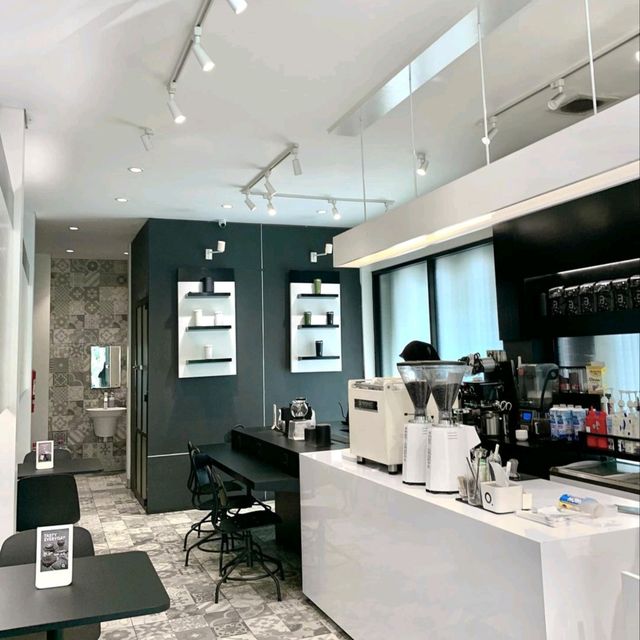 AWOR COFFEE KALIURANG | HAPPY ENJOY YOUR DAY