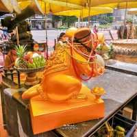 ไหว้พระพิฆเนศที่แยกห้วยขวาง