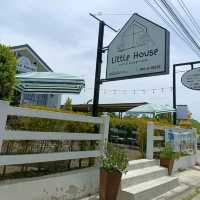 little house café and playground
