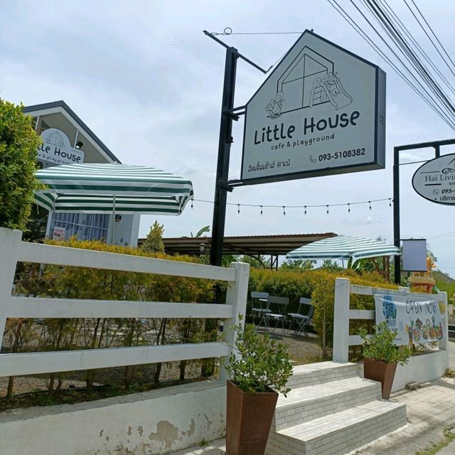 little house café and playground
