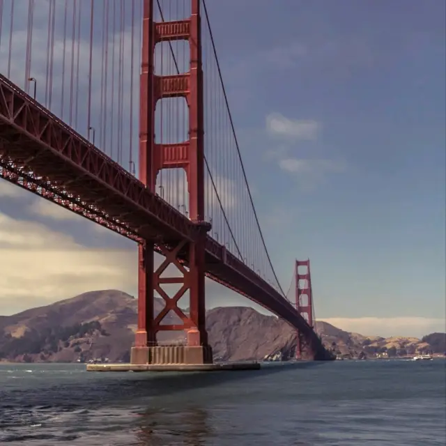 A Bridge that captures the essence of San Fransisco