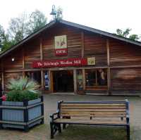 Trentham shopping village 