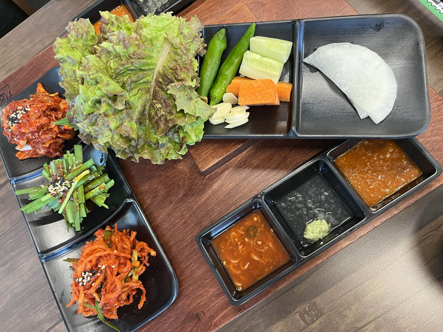 부산 따끈따끈 신상 족발맛집