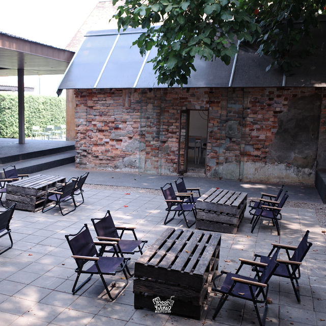 ไปนั่งจิบกาแฟชมวิวแม่น้ำโขงกันที่คาเฟ่ จ.นครพนมกัน