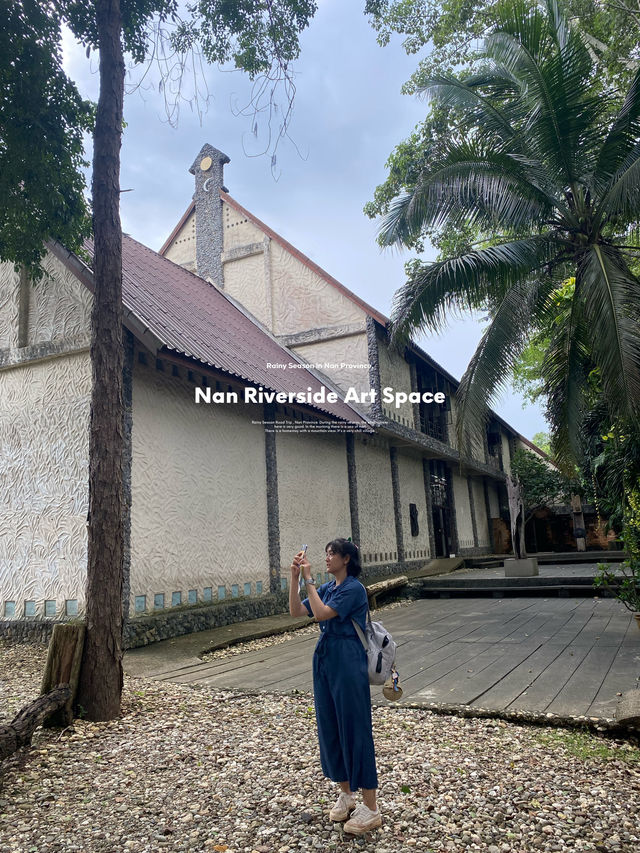 หอศิลป์ริมน่าน 🏠🌿🌳🎨🖼️