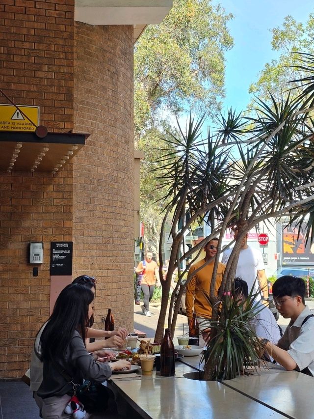 시드니 🇦🇺 인더스트리얼 느낌의 브런치카페