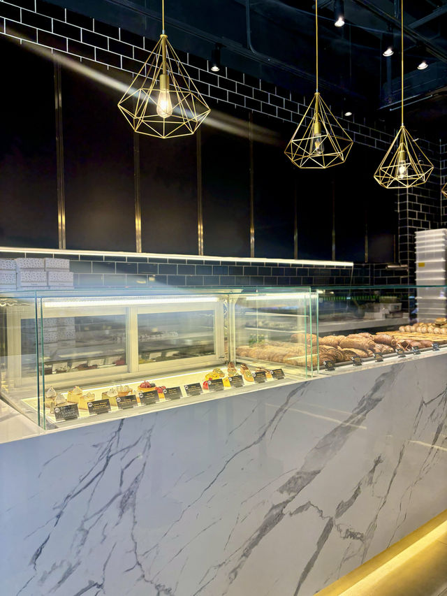 【尖沙咀】Puff Bake ：前五星級酒店烘焙主廚新店，千層酸種蛋撻等酥皮美食