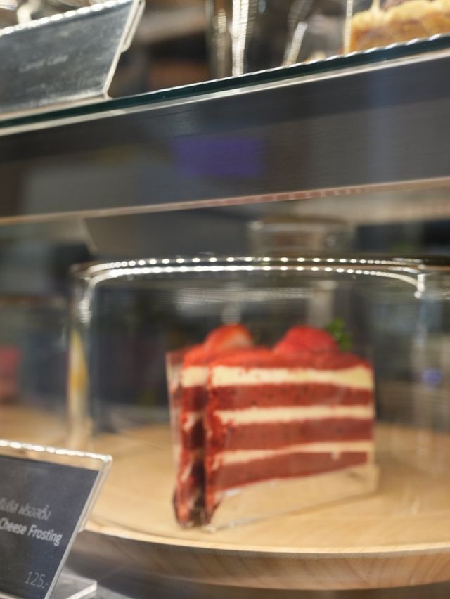 ☕ ร้านบรรยากาศดี Sprucy Cafe & Bakery