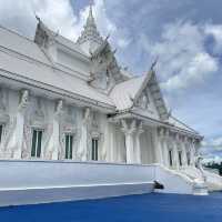 วัดแท่นหินลำภาชี