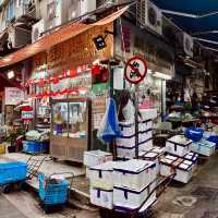 "Contrasting Vibes: The Dynamic Essence of Central Hong Kong"
