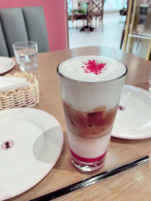 【香港🇭🇰 尖沙咀】ハニートーストが人気🥰オシャレカフェ
