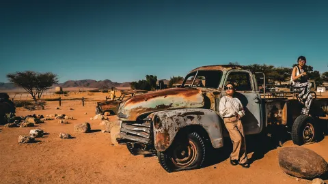 [Namibia] Full of retro vibes ✨ Stylish photogenic spots in the desert — traveler post in Solitaire
