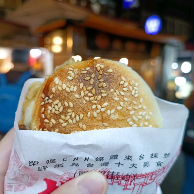A Feast for the Senses: Exploring Raohe Night Market